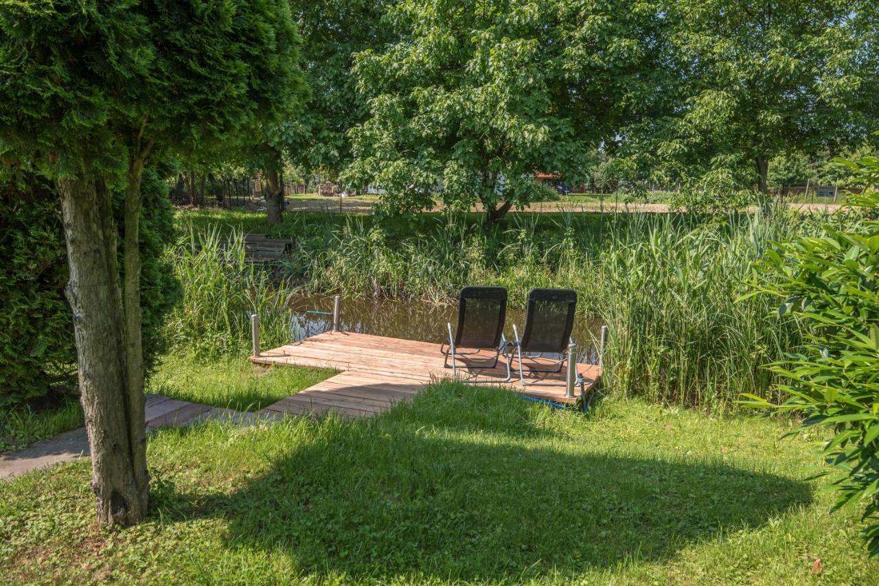 Posteleki Vendeghaz-Nyugalom Szigetei Villa Gyula Exteriör bild