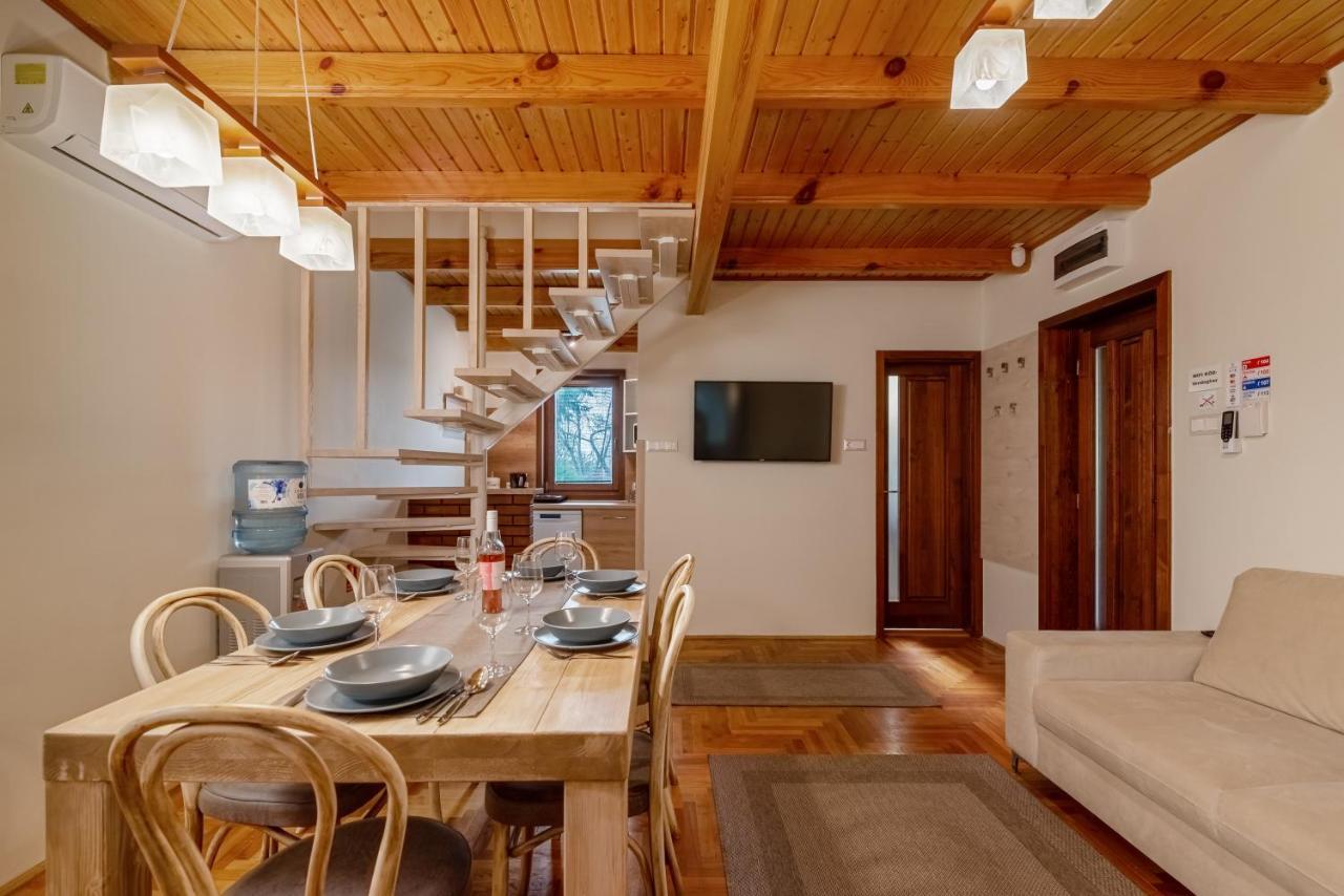 Posteleki Vendeghaz-Nyugalom Szigetei Villa Gyula Exteriör bild