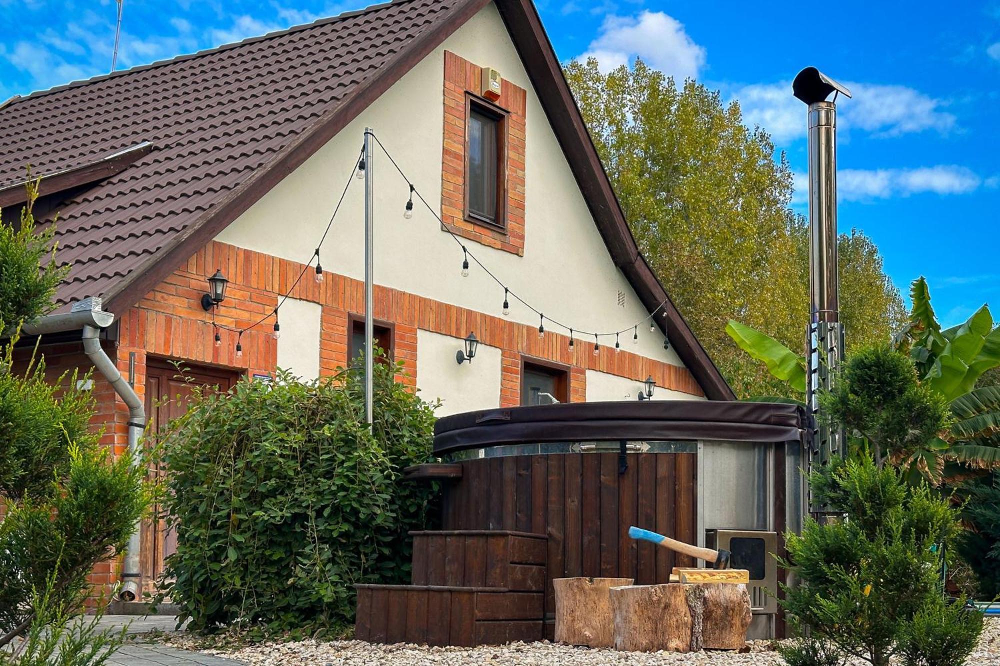 Posteleki Vendeghaz-Nyugalom Szigetei Villa Gyula Exteriör bild